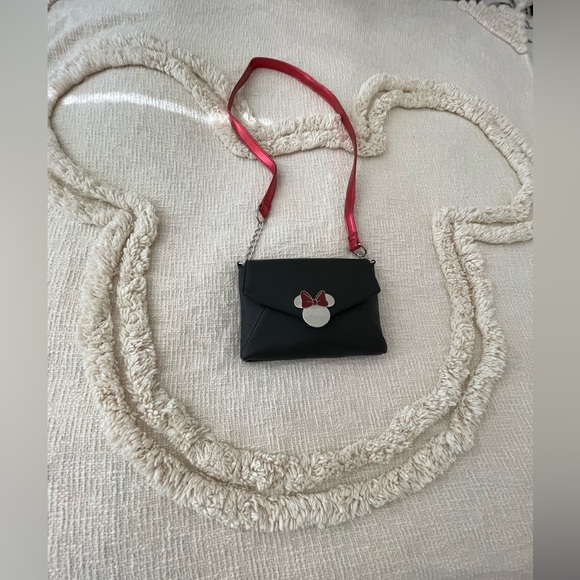 NWOT DISNEY MINNIE ENVELOPE PURSE - Picture 4 of 7